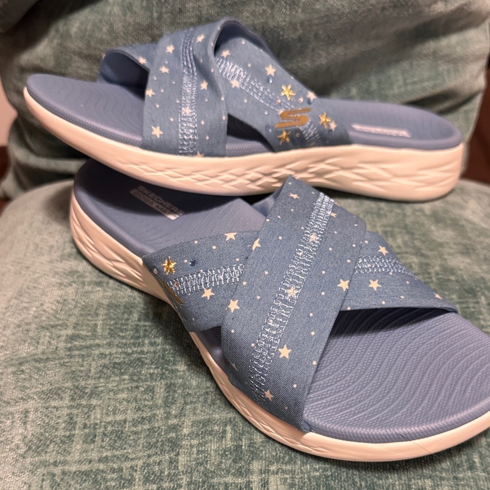 Skechers Women's Light Blue Star-Print Slide Sandals